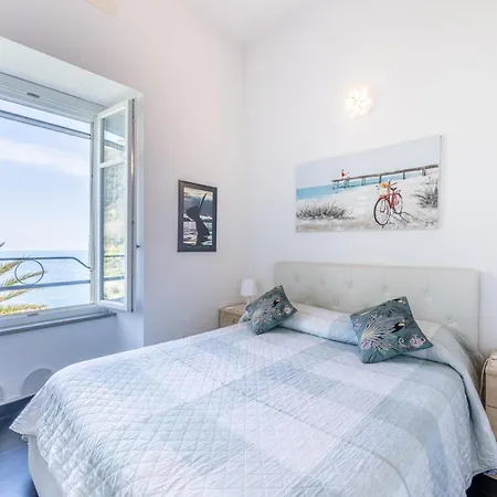 La Coccinelle - Superb Views Apartamento *