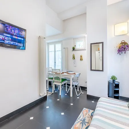 La Coccinelle - Superb Views